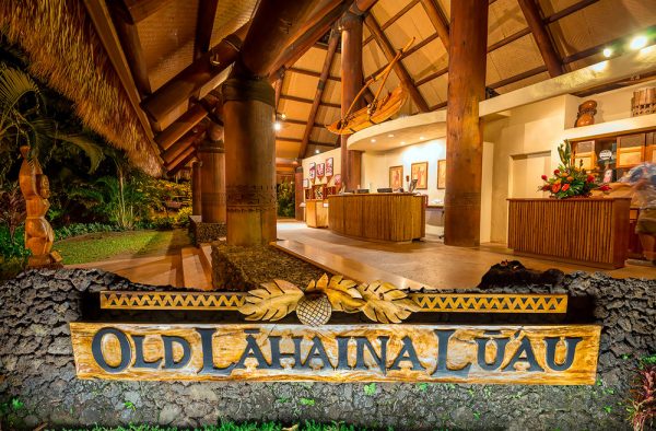 luau sign